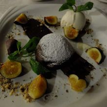 …チョコレート・フォンダン。どれもおいしくて感激！