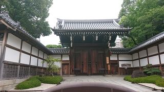 まとまった日本庭園