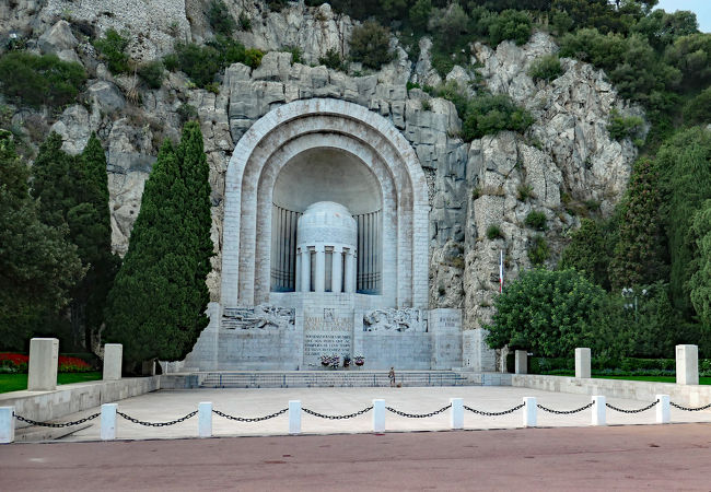 フランス最大級の記念碑