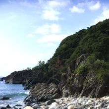 大川の滝から直ぐの海岸