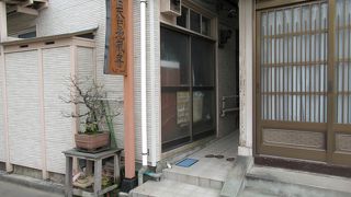 狭い路地にある穴場スポット