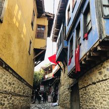 カラフルな古民家