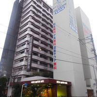 客室の前に駐車場の建物があるので眺望は良くありません