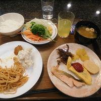 朝食。和洋バイキング