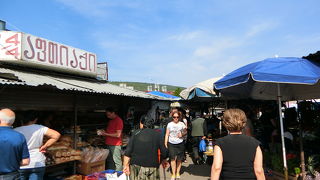 ディドベ駅前の市場