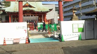 羽田のシンボル的な稲荷神社