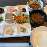 朝食は10時まで取ることができるので、ゆっくり休みました