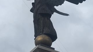 ウジュピス共和国の天使像