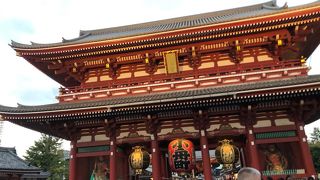 浅草といえばここ　国際色が豊