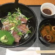 福岡空港でゴマアジ丼