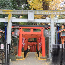 花園稲荷神社の鳥居