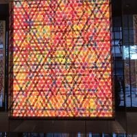 入口に飾られていた華やかなデザイン