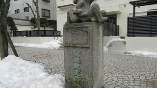 砧線の線路跡が道路に