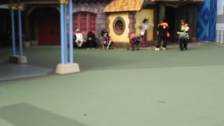 赤ちゃん用のアパレルやおもちゃ