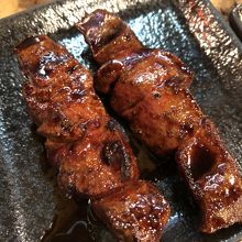 レバー、これはタレで…