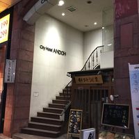 アーケードに出入り口があり便利です。