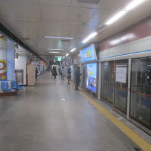 明洞駅