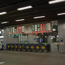 台鉄、高雄駅の改札