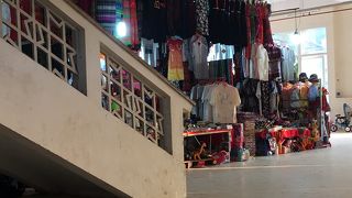 お土産が買えます