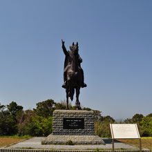 ムスタファ ケマル アタテュルク騎馬像 