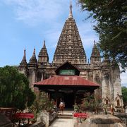 インドの同名寺院を模した建物