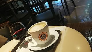 ゆっくりできるカフェは便利