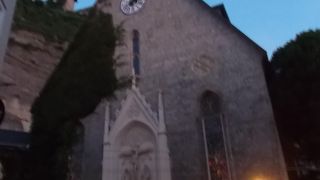 旧市街地の西のエリアにあります。