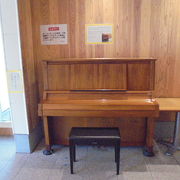 駅に　ピアノがあります