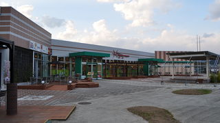 レストランがたくさん