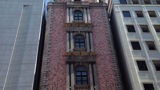 細長い結婚式場