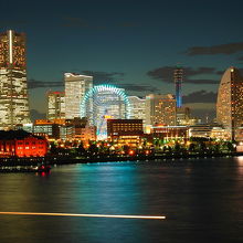 （参考）平成17（2005）年撮影のみなとみらい夕景