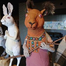 六甲スカイヴィラホテルのロビーの展示作品