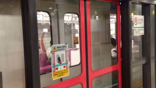 ホームドアが密閉式