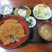 おやじのひれカツ丼