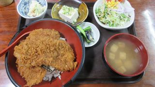 大盛りトンカツのお店