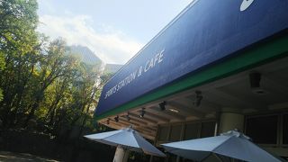 音楽堂近くのカフェでランチ