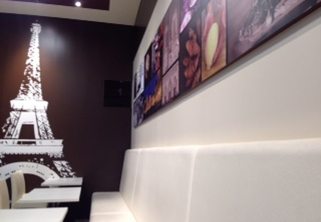 イートインスペースを良く利用します。