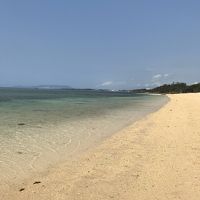 ホテル前のビーチです。