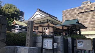 御堂筋の名前の起源になっているそうです