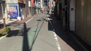 休日はシャッターが閉まっていました