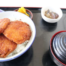 かつ丼