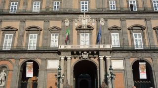 ナポリの王様。なかなか歴史的に難しい。