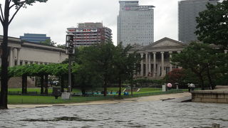 王宮内の建物に特徴があります。