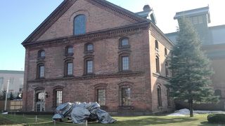 ガイド付きツアーに参加