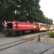 嘉義駅そばの阿里山鉄道の車庫が公園に