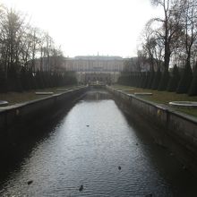 下の公園の噴水