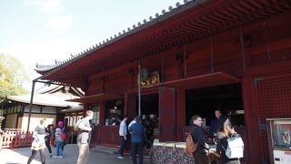 寛永寺の天海僧正が京都の清水寺を模して建造した、上野で一番古いお堂