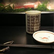 御茶碗がお寿司屋さんです！
