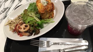 ディーン＆デルーカ　アミュプラザ博多店