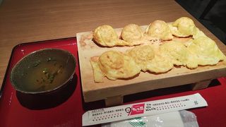 関空での朝食に明石焼